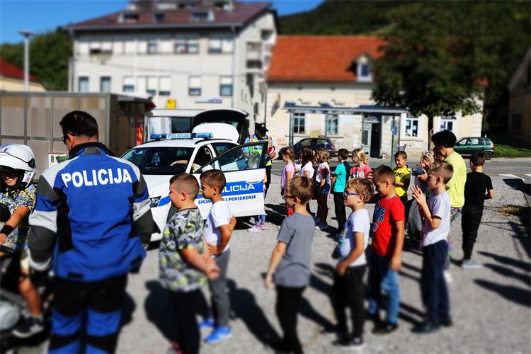 Slika /Novi direktorij/Jumicar Policija 2.JPG